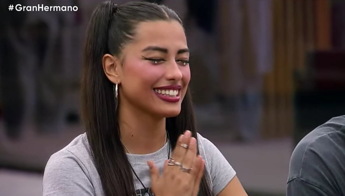 ella merece ganar gran hermano PARA CERRARLE EL ORTO A TODOS 💋

LUZ AL 9009 O VOTO LUZ AL 7020
#GranHermano