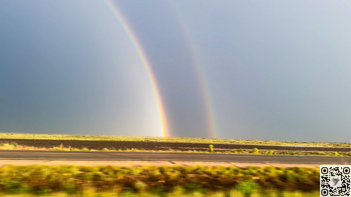 brianemfinger's tweet image. Wow Amazing bright rainbow near Roswell tonight! Put drone up high enough at that sun angle to catch the full circle rainbow! 🌈 #rainbow #nmwx