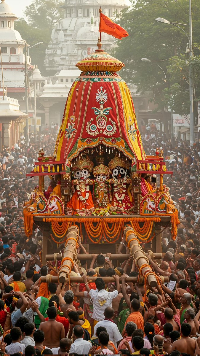 इतना आकर्षक दृश्य कि पोस्ट करे बगैर रहा नहीं गया |

जय जगन्नाथ |