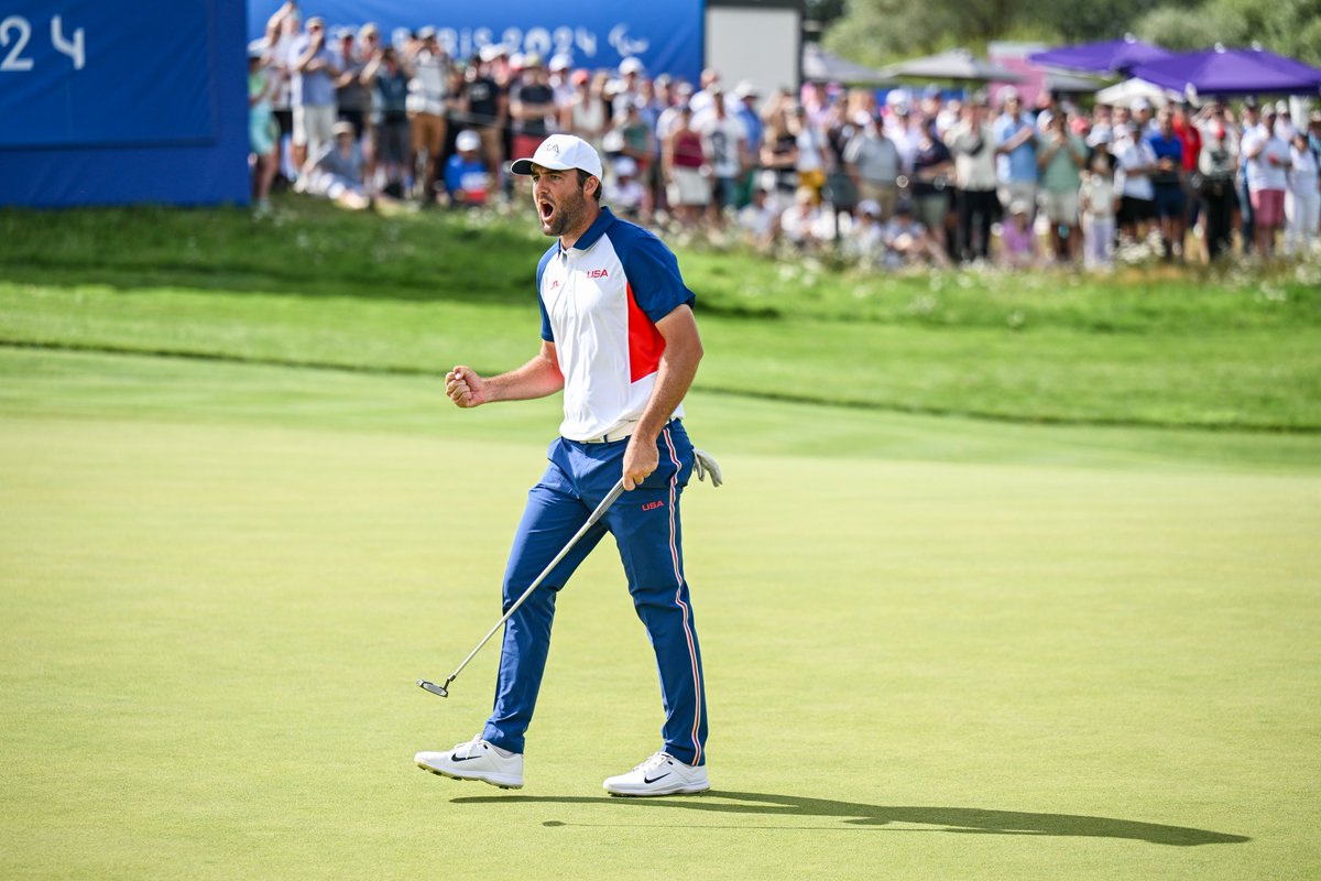 PGAChampionship's tweet image. 🥇 ➡️ 🏆

Olympics Champion to PGA Champion, Scottie Scheffler continues to inspire golfers everywhere. 

#PGAChamp | #OlympicDay | #LetsMove