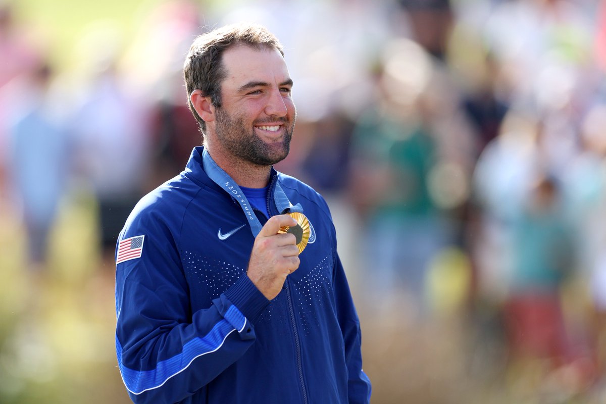 PGAChampionship's tweet image. 🥇 ➡️ 🏆

Olympics Champion to PGA Champion, Scottie Scheffler continues to inspire golfers everywhere. 

#PGAChamp | #OlympicDay | #LetsMove