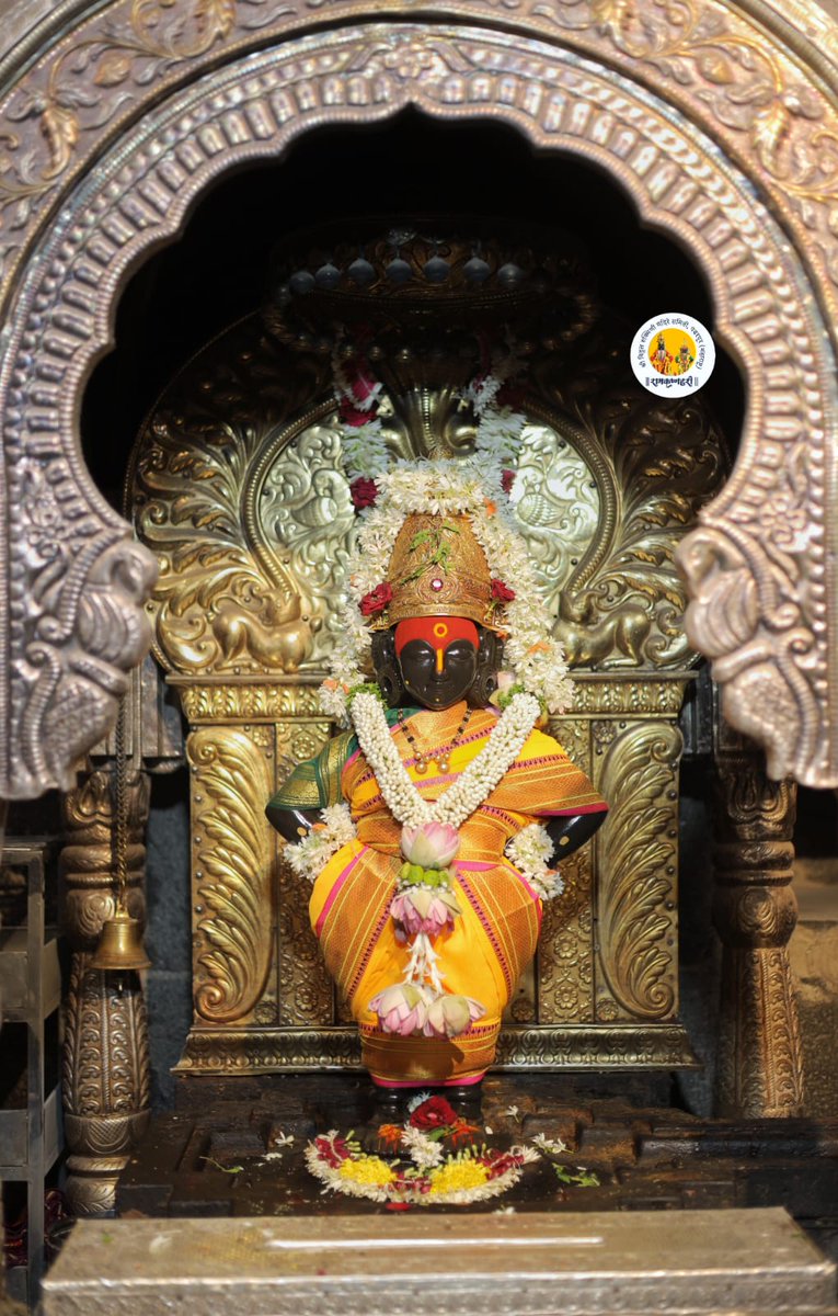 🚩🚩🚩🚩🚩🚩🚩🚩🚩🚩🚩
*श्री विठ्ठल व रुक्मिणीमाता दर्शन पंढरपूर*
          *मंगळवार दि- २४ जून २०२५*
            *🌹काकडा आरती🌹*
               *🌸नित्य पुजा🌸*
            *🙏🏻राम कृष्ण हरी.🙏🏻*
🚩🚩🚩🚩🚩🚩🚩🚩🚩🚩🚩