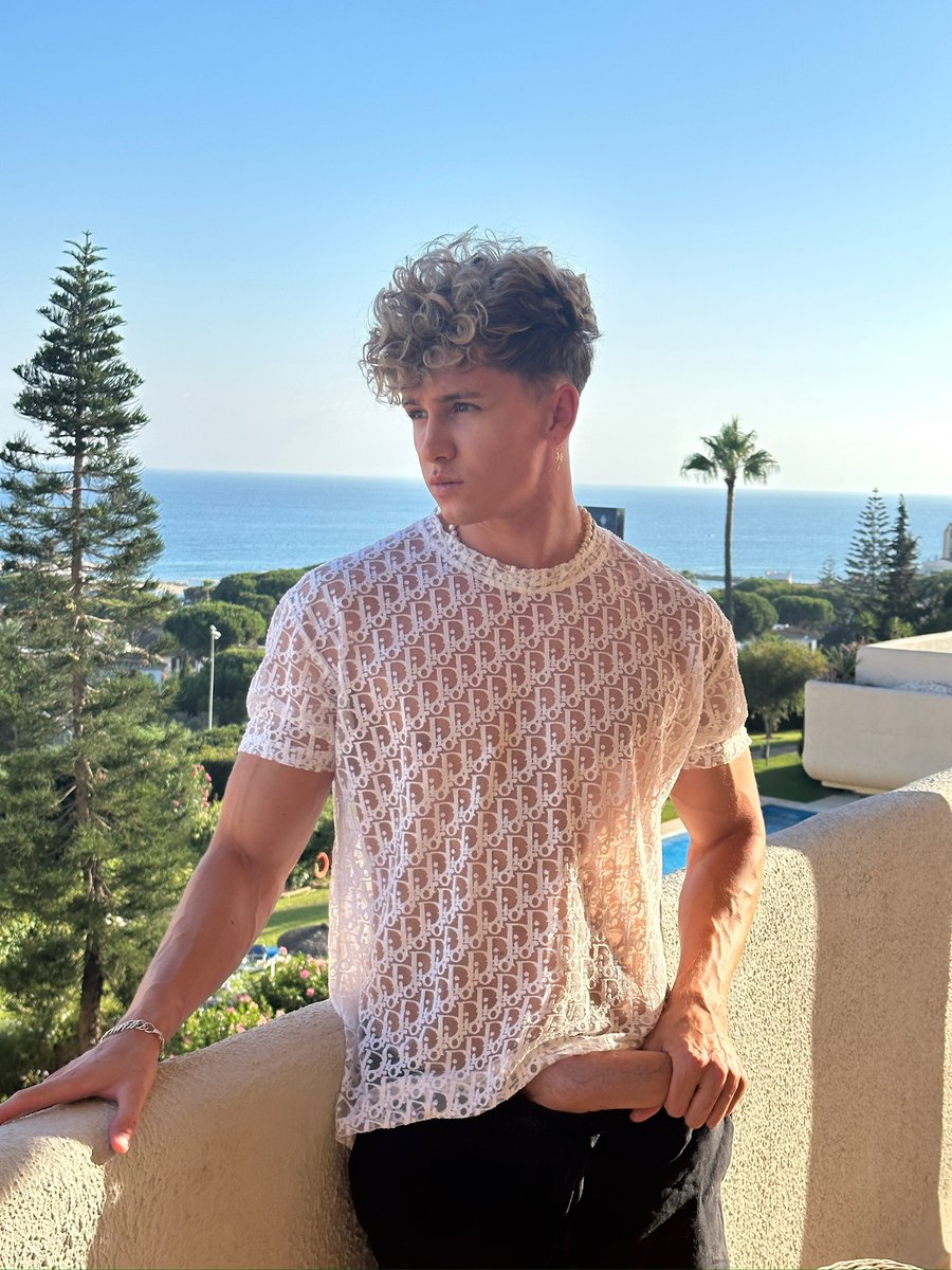 Subs today and I’ll send the full thing in DMs 😜