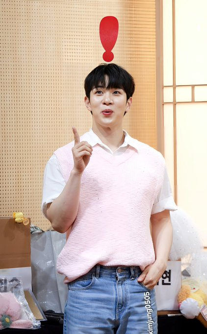singingpuppy__'s tweet photo. 미치겟네 https://t.co/uaIKQVmaLp