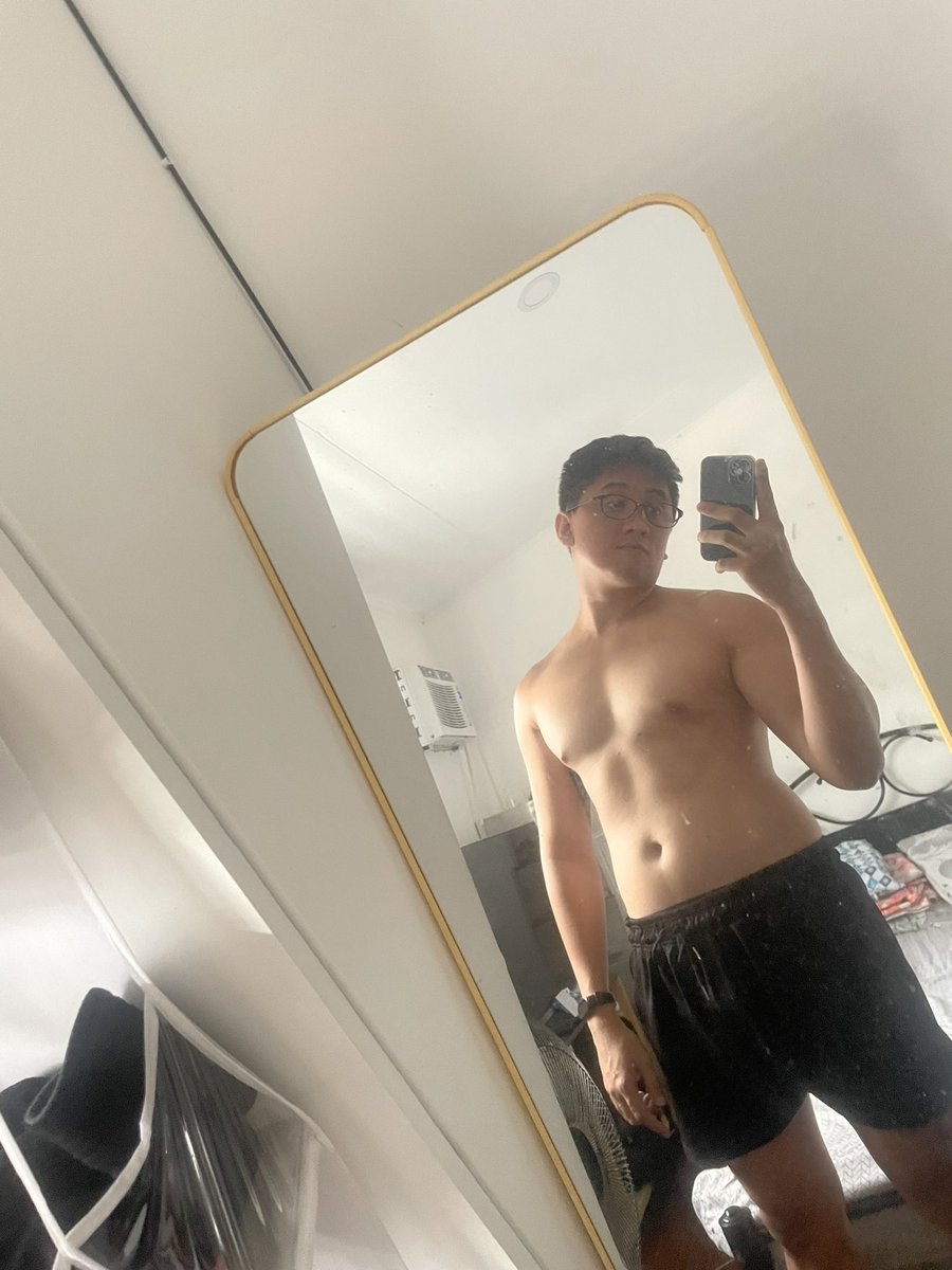 itsrommel5's tweet photo. 🤓 https://t.co/Zcg4wVUtMR