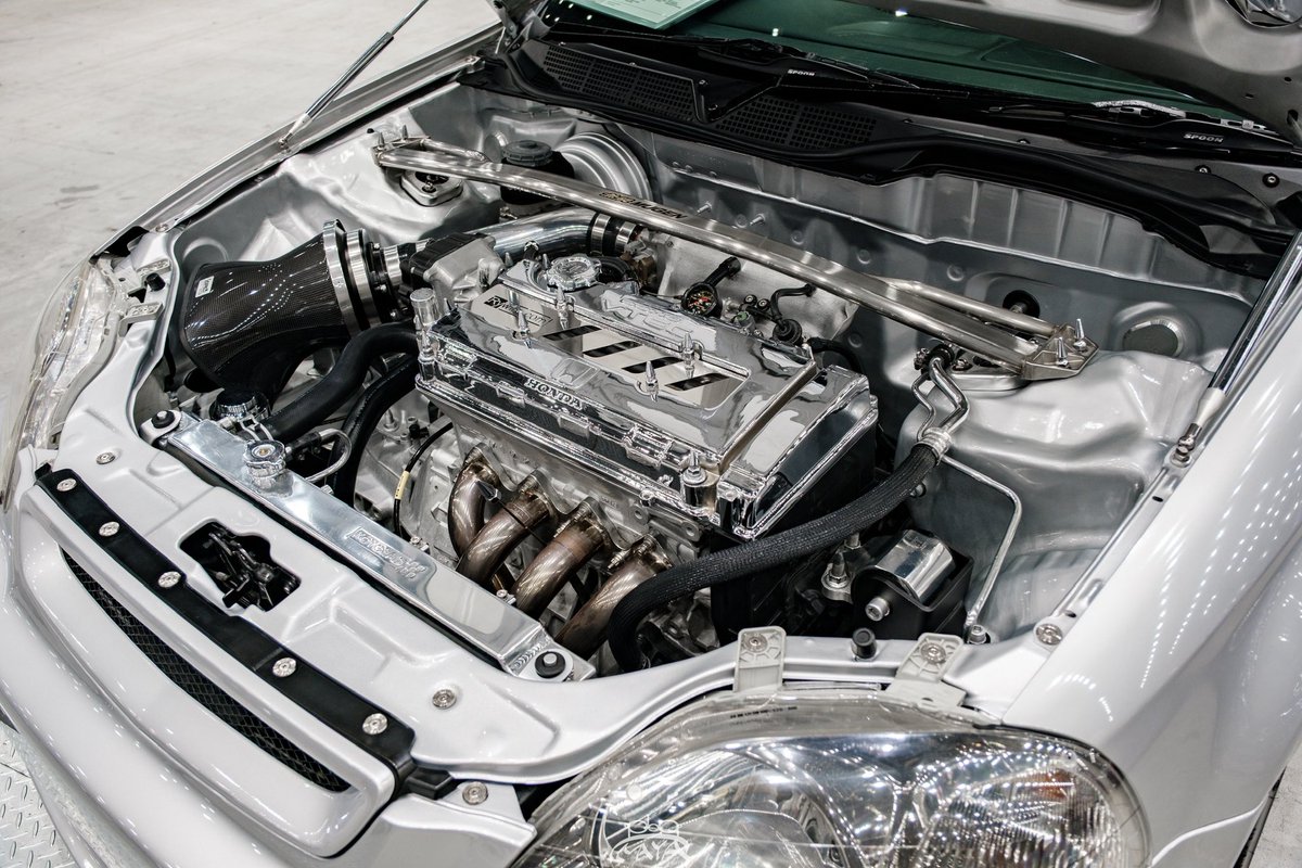 #無言で愛車のエンジンを載せて何rt来るか