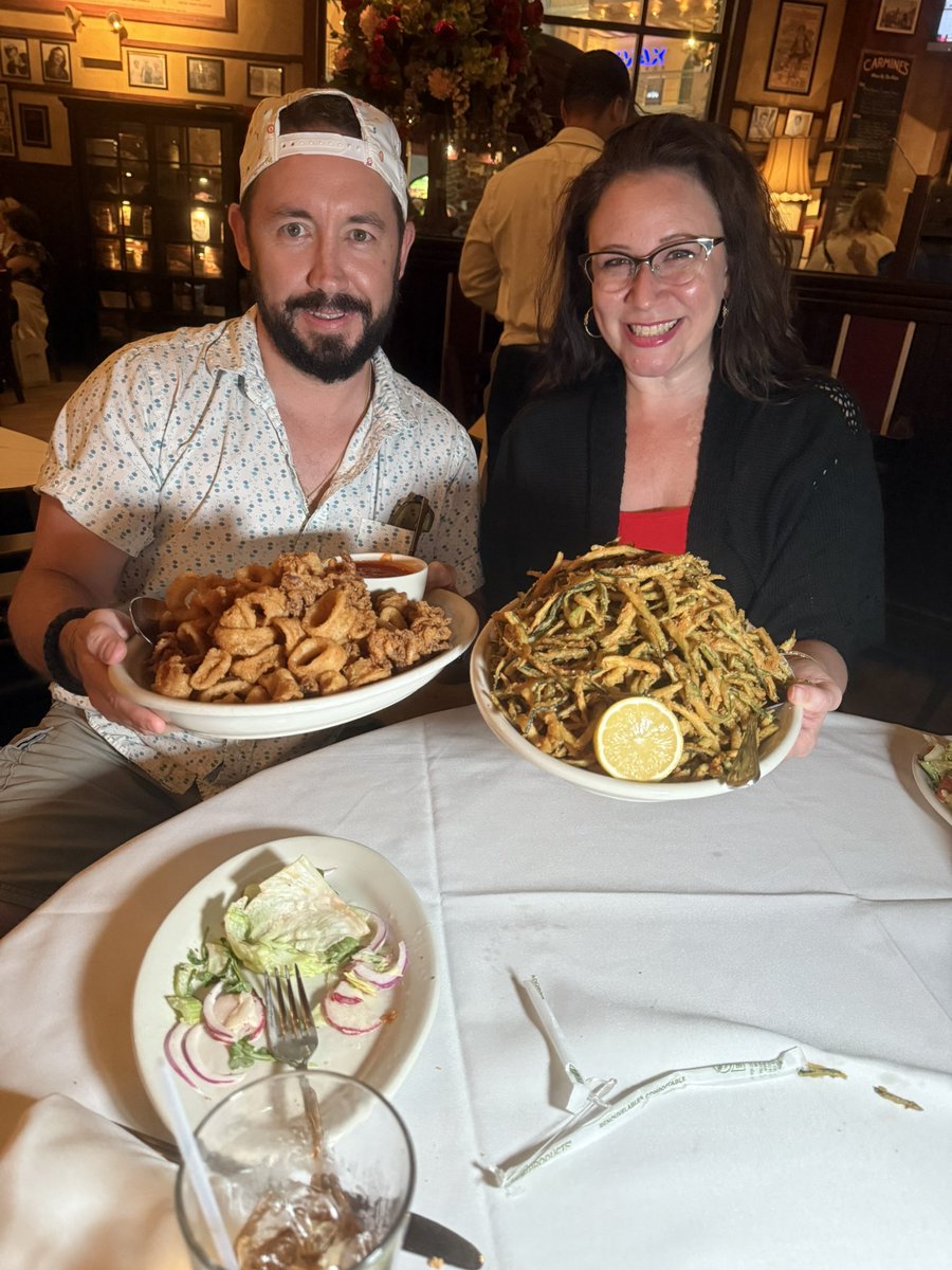 Ate way to much at <a href="/CarminesNYC/">Carmine's Italian Restaurant</a> in <a href="/TropicanaAC/">Tropicana AC</a> . Food was delicious 🤤. <a href="/TheCityPulseUSA/">TheCityPulse</a> invited <a href="/xfirewalksx/">Taylor Nicole</a> and I to dinner and we were stuffed when we left!