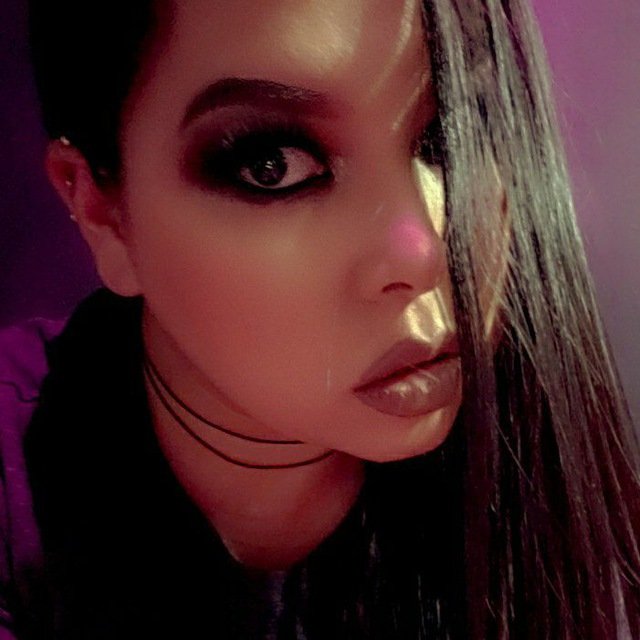 Angie_Zetroc's tweet photo. #NuevaFotoDePerfil https://t.co/HtFGZGp8OC