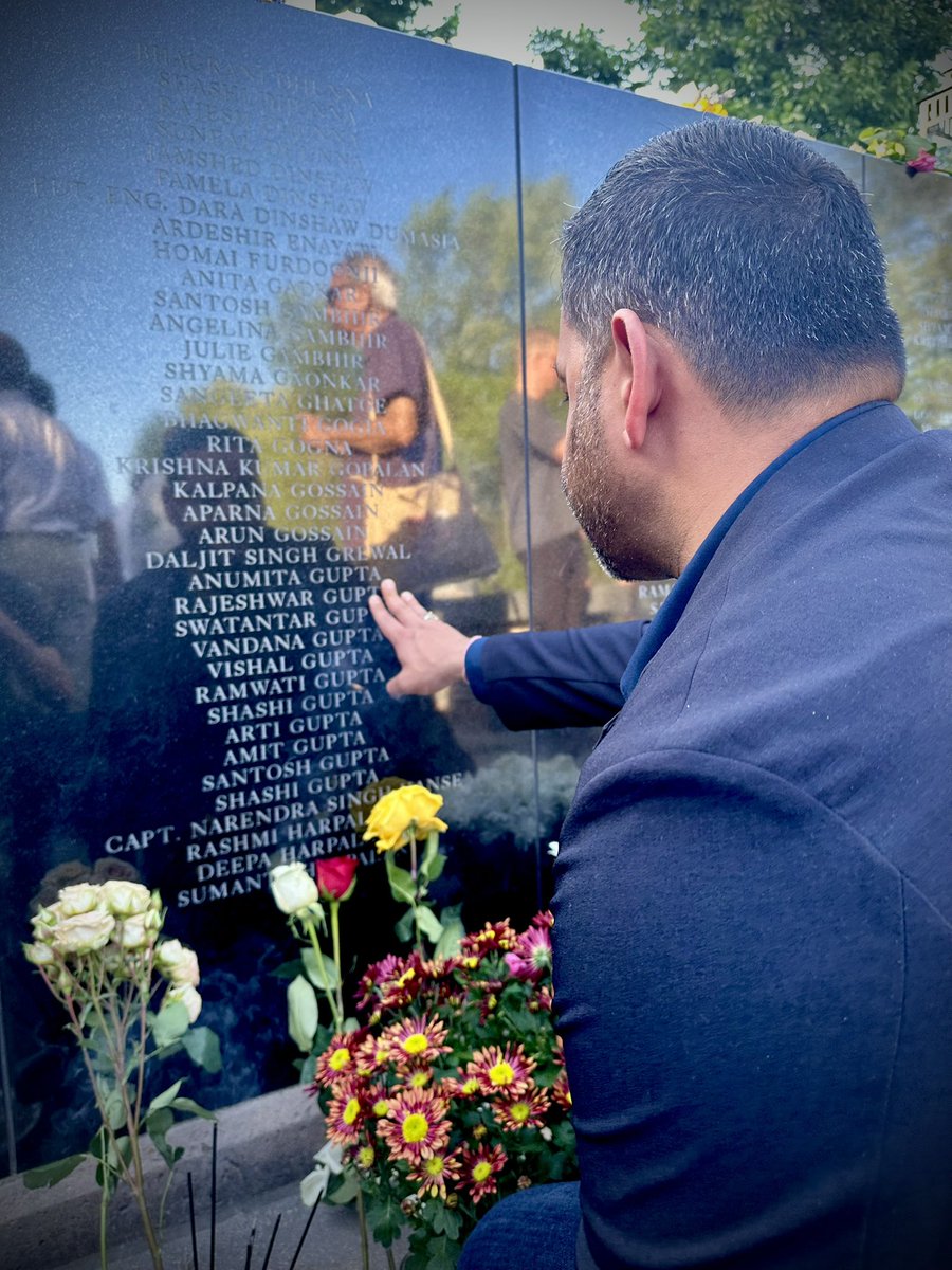 shuvmajumdar's tweet photo. 40 years since the largest terrorist attack in Canadian history. Today, at the #AirIndia182 Memorial, we remembered the victims of terror. From that fateful day 40 years ago, to victims of terror ever since. 

On this National Day of Remembrance for Victims of Terrorism, we remember these souls and resolve to fight terrorism at home and abroad, in all its forms.