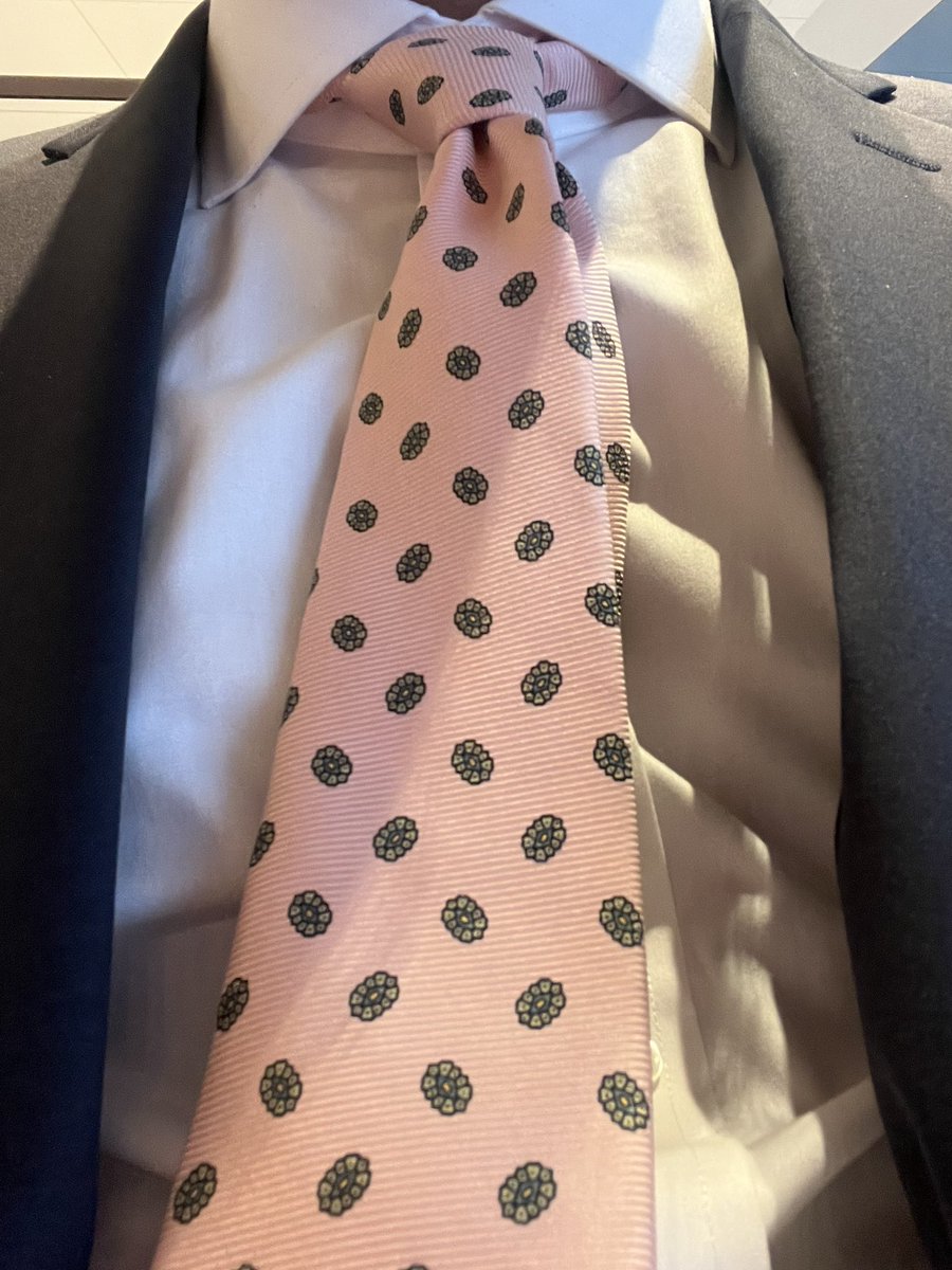 cashmerekeith69's tweet photo. Fuck your polo and ABCs. #KnottedUp #TOTD Happy Monday https://t.co/HZzfgsABMM