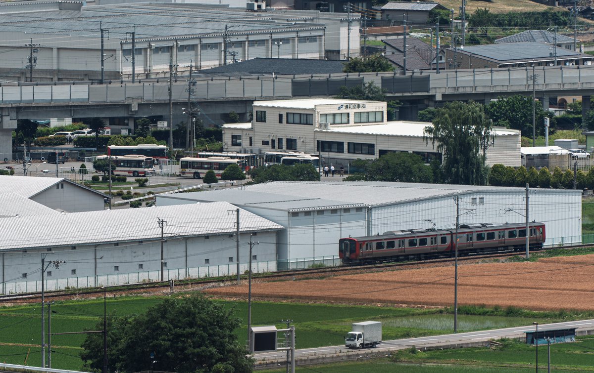 ueda_bus's tweet image. 6/22(日) 第5回「バスの運転体験ができる会社説明会」にご参加の皆様、暑い中運転お疲れ様でした。
今回参加できなかった方も、また次回お待ちしております！

ここから美ヶ原の電波塔見えるんだ👀