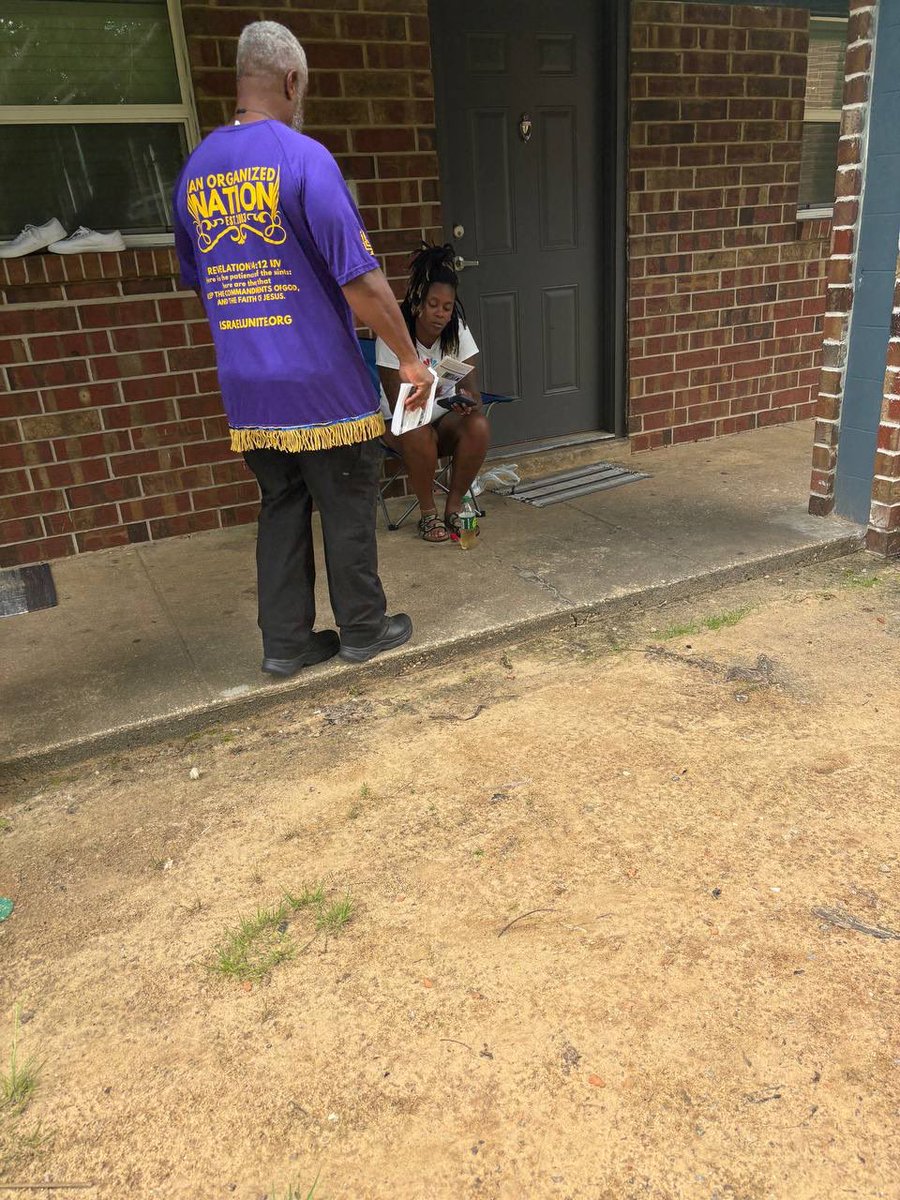 IUIC Mobile had another successful flyer mission in Pensacola,FL 🔥🔥

Matthew 10:6 But go rather to the lost sheep of the house of Israel.