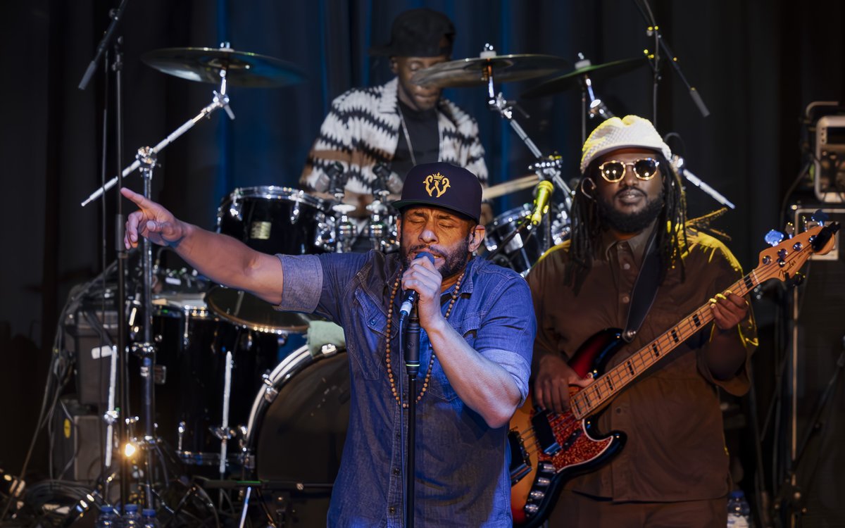 TheWailers's tweet image. On Tour Now 🎶📸
We’re currently on tour and loving every moment of it!
Swipe through some amazing shots from our stop in Harderwijk, captured by the talented Ron Van Dijk.
More to come—stay tuned and keep the vibes high! 🌍🔥
#TourLife #Harderwijk #LiveMusic #RonVanDijk