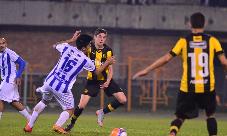 HistoriaCAP's tweet image. 🗓️#UnDíaComoHoy de 2015, @OficialCAP vencía en amistoso al Cruzeiro de Porto Alegre 🇧🇷 por 3-1
🏟️Atilio Paiva Olivera de Rivera
⚽Hernán Novick 16'
⚽⚽Cristian Palacios 52' y 85'
⭐Debut de Federico Valverde