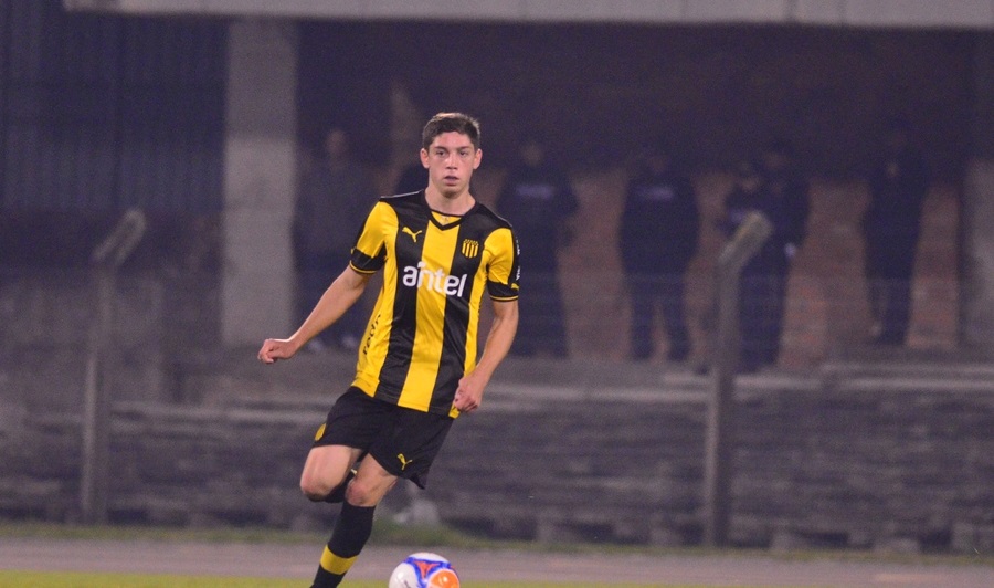 HistoriaCAP's tweet image. 🗓️#UnDíaComoHoy de 2015, @OficialCAP vencía en amistoso al Cruzeiro de Porto Alegre 🇧🇷 por 3-1
🏟️Atilio Paiva Olivera de Rivera
⚽Hernán Novick 16'
⚽⚽Cristian Palacios 52' y 85'
⭐Debut de Federico Valverde