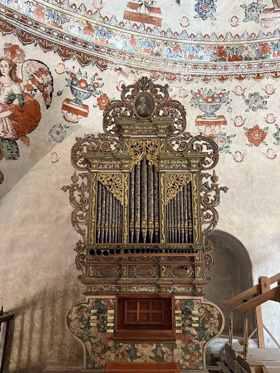 HistoriaPTontos's tweet image. Que preciosas e increíbles son las iglesias, parroquias y conventos de Oaxaca.
Parroquia dominica de San Jerónimo Tlacochahuaya: