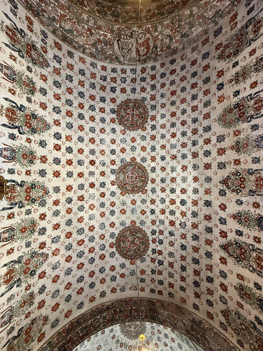 HistoriaPTontos's tweet image. Que preciosas e increíbles son las iglesias, parroquias y conventos de Oaxaca.
Parroquia dominica de San Jerónimo Tlacochahuaya: