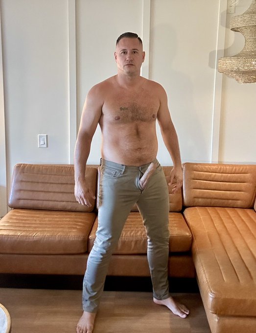 Watch Danny Mountain INC.'s leaked NSFW photo on TwXstars