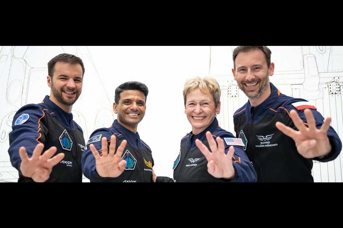 #breakingnews Group Captain Shubhanshu Shukla, a part of the Axiom 4 crew, is scheduled for lift off on June 25. After being rescheduled multiple times, the crew's earliest lift off time has been set for 2:31 a.m. EDT on June 25 and 2:09 a.m. EDT on June 26 has been kept as the