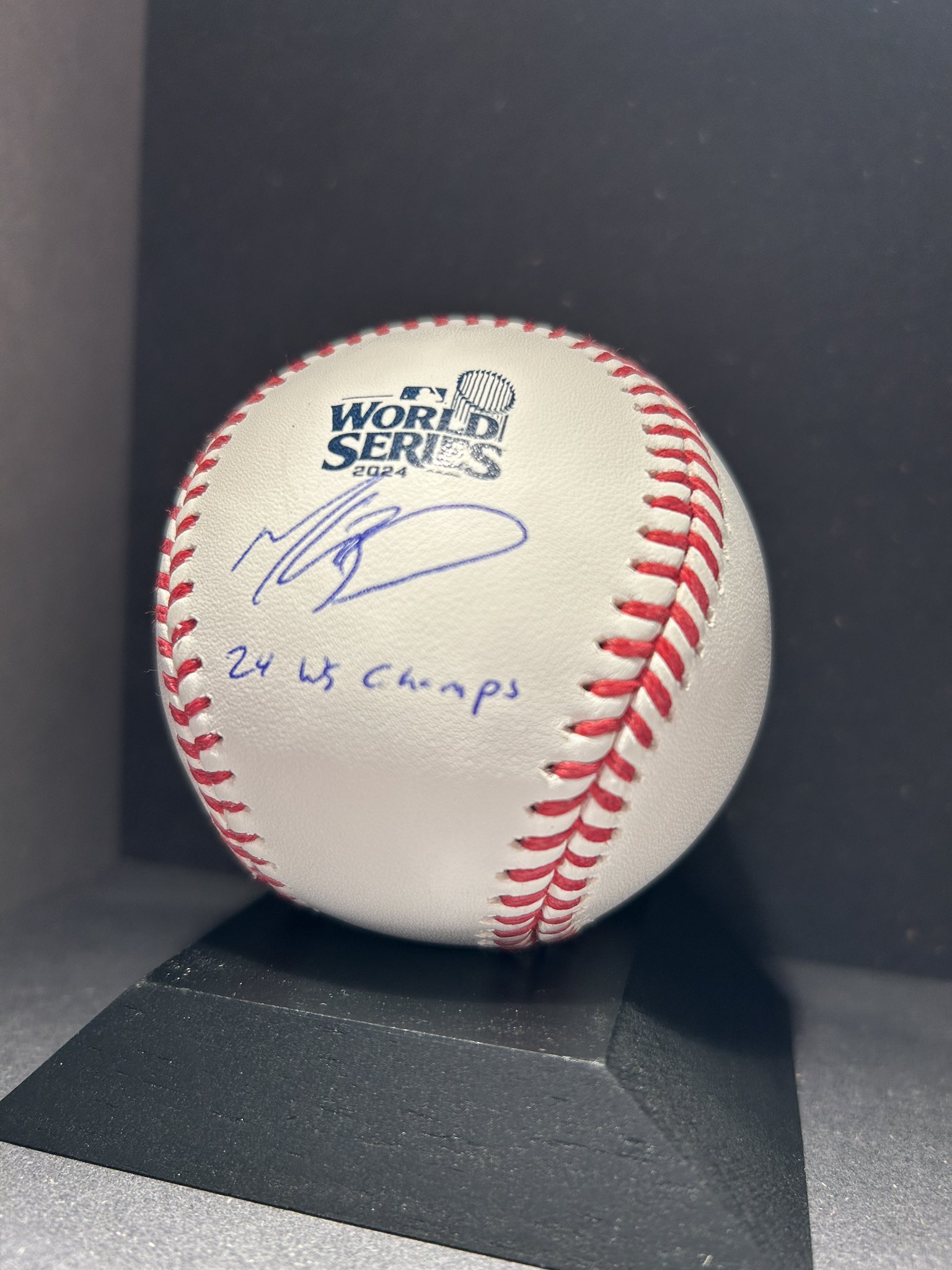 チョソンミンの直筆サインボール！！ 山本由伸 直筆サインボール / Yoshinobu Yamamoto Autographed
