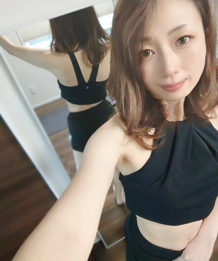 ishakakbua's tweet photo. 胸小さくて色気ないですが
se×できますか、、？

https://t.co/Lz10ABzjBO https://t.co/i4tyUL3SrM