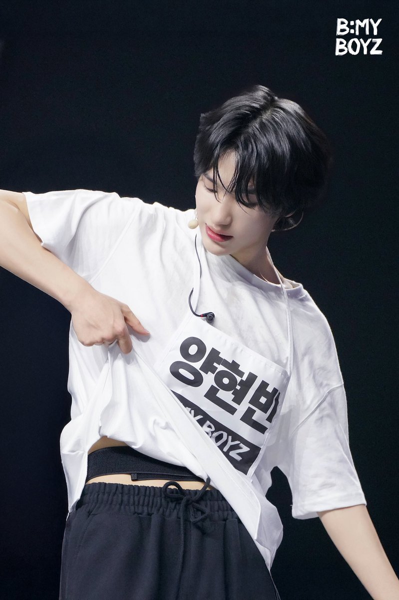 [📸]
𝟏 𝐑𝐎𝐔𝐍𝐃 𝐁𝐞𝐡𝐢𝐧𝐝 𝐏𝐡𝐨𝐭𝐨

Who is your Boy?
<B:MY BOYZ>

🎬 매주 토요일 오후 5시 20분

➡️ 3 ROUND 현장 관객 신청
🗓️ ~2025.06.28 (토) 23:59
🔗 bit.ly/45AdXgx

#BEMYBOYZ #비마이보이즈
#글로벌보이그룹오디션
#BoyGroupAudition #SBS