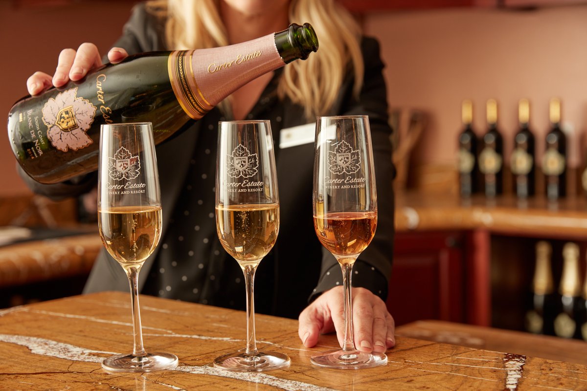True sparkle starts with tradition. 🍾 At Carter Estate, we craft sparkling wines using the time-honored Méthode Champenoise — where every bubble begins with purpose.
carterestatewinery.com/wine/methode-c…
#CarterEstateWinery #SparklingWine #MéthodeChampenoise #WineCraftedRight #TemeculaBubbles