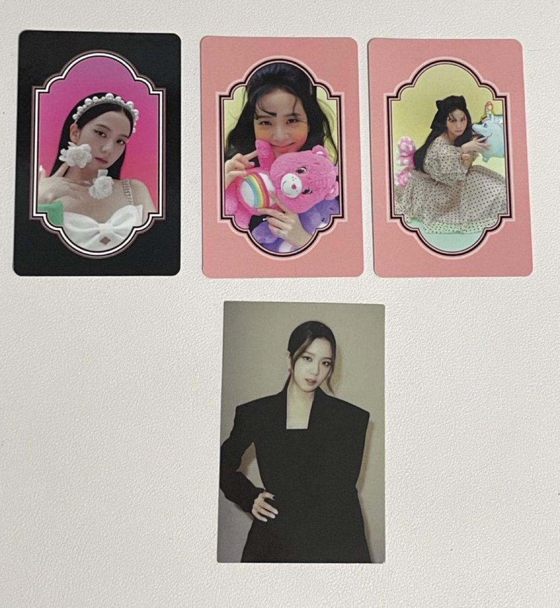 jhyushi's tweet photo. wts lfb ph

jisoo pcs set — 150 php 

— onhand
— prio payo | 3 days dop w/ 50% nrdp
— x sensi / impatient

dm/reply to claim! 

# blackpink bp photocard pc summer diary diaries in seoul the album https://t.co/WjSFlaETa6