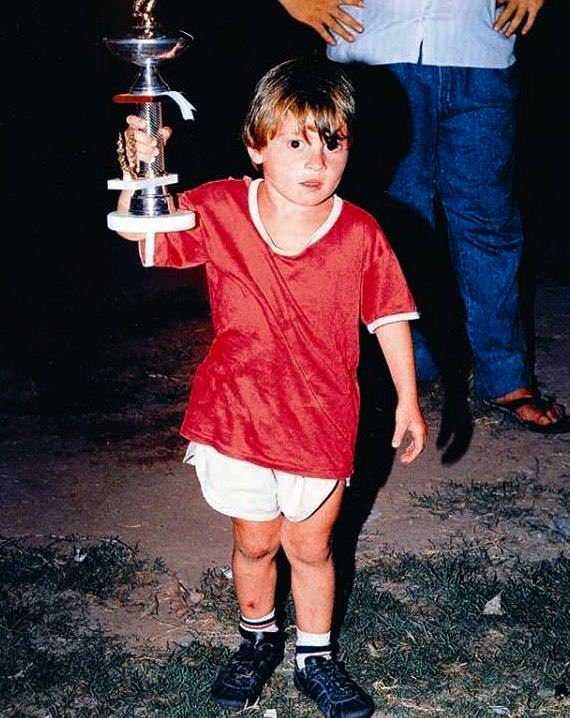 MessiLeoBrasil_'s tweet photo. O menino que não podia crescer, se tornou o maior de todos. 🐐 https://t.co/WK60f7gcn2