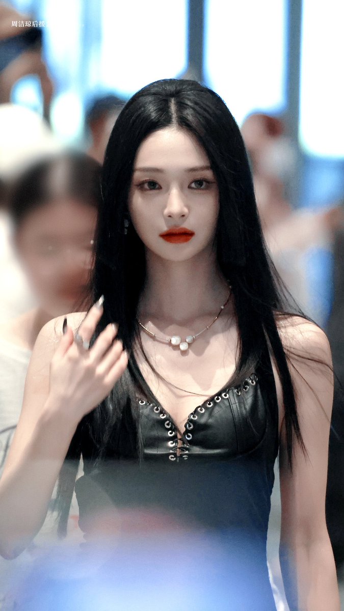 roxkncat's tweet photo. #周洁琼 #zjq
250623 주결경
텐센트 Video Goose Play Party Off-duty 4P

🔗 https://t.co/hFF0UbIirz https://t.co/P64VkT0zlZ