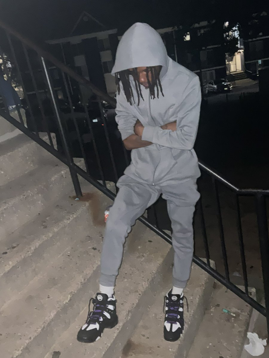 _bigklz's tweet image. Ima give they ass wit they Want This that old AK IM wit EVERY🪣