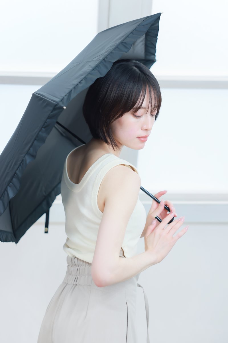 “見た目重視”でも、
“機能性第一”でも、ない。

どちらも叶えるから、これが選ばれる。

美しいフリルに、国内認証のUVカット性能。

上品さと安心感が、ちゃんと共存してる🌤

詳細はこちら▽
Amazon x.gd/HrI1G
楽天市場 x.gd/fxmxl