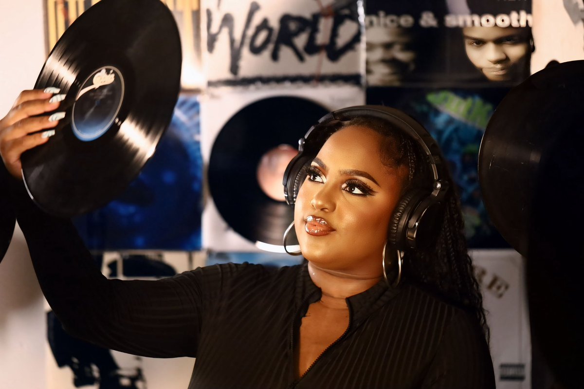 It’s been a minute since I’ve been on here 😭 updated pic 🎵🎧🎤