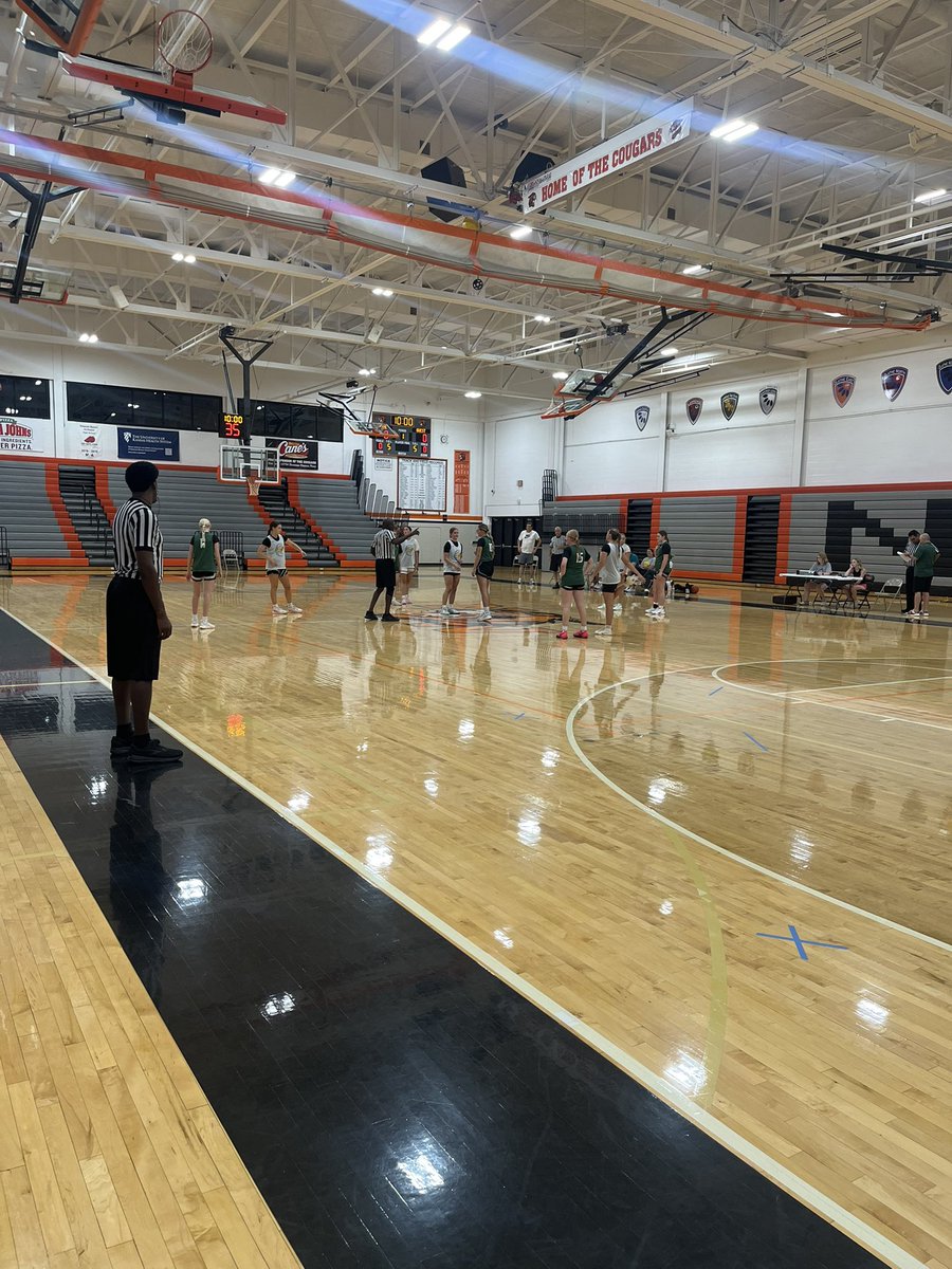 goody_scott's tweet image. That’s a wrap for Summer Basketball Trainings. I’m appreciative of those that donate their time and those that are willing to learn for the betterment of officiating! Continue to improve our craft and get a little bit better every time we step on the floor! Be a sponge. 🧽