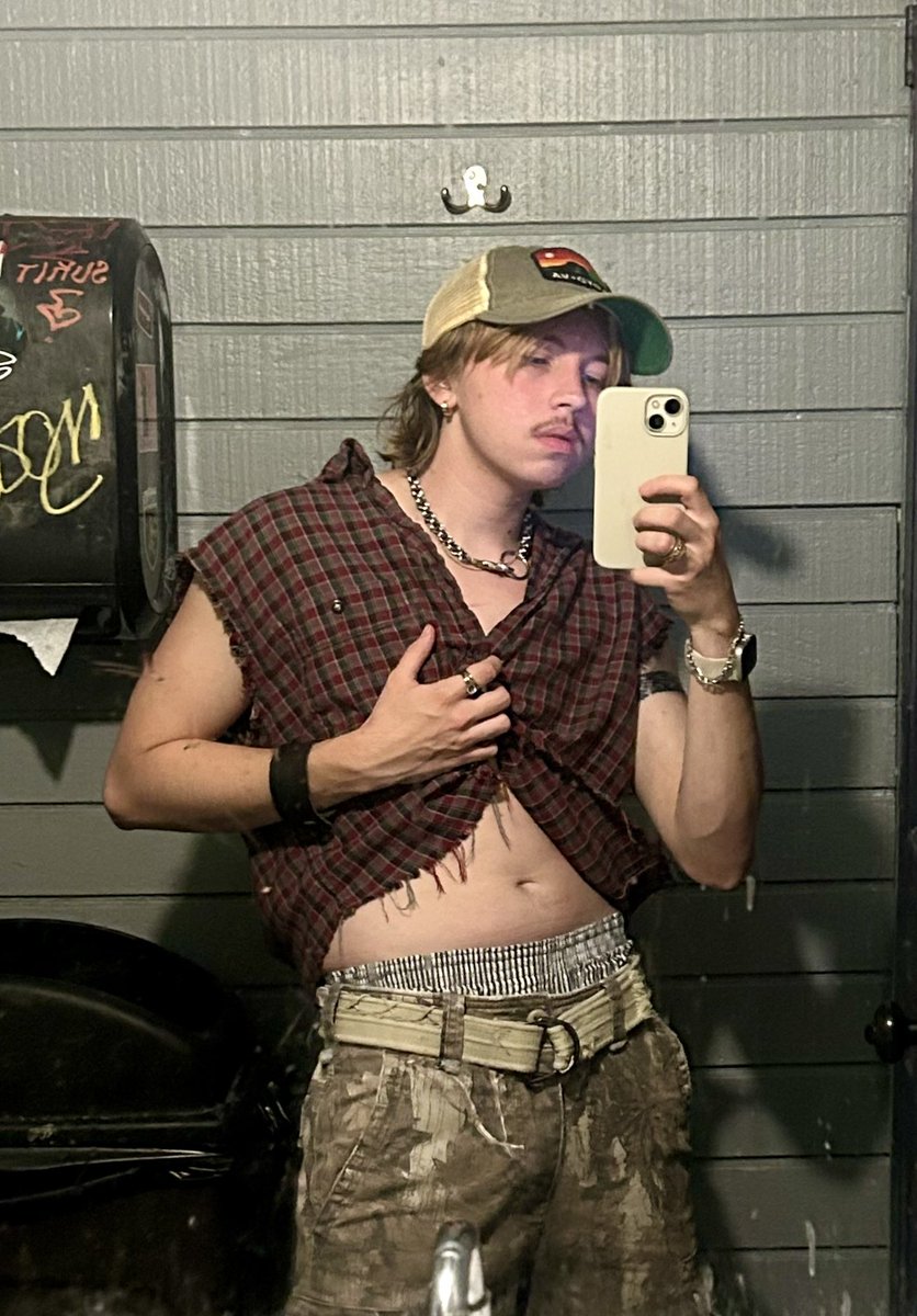 too transmasculine in too philadelphia