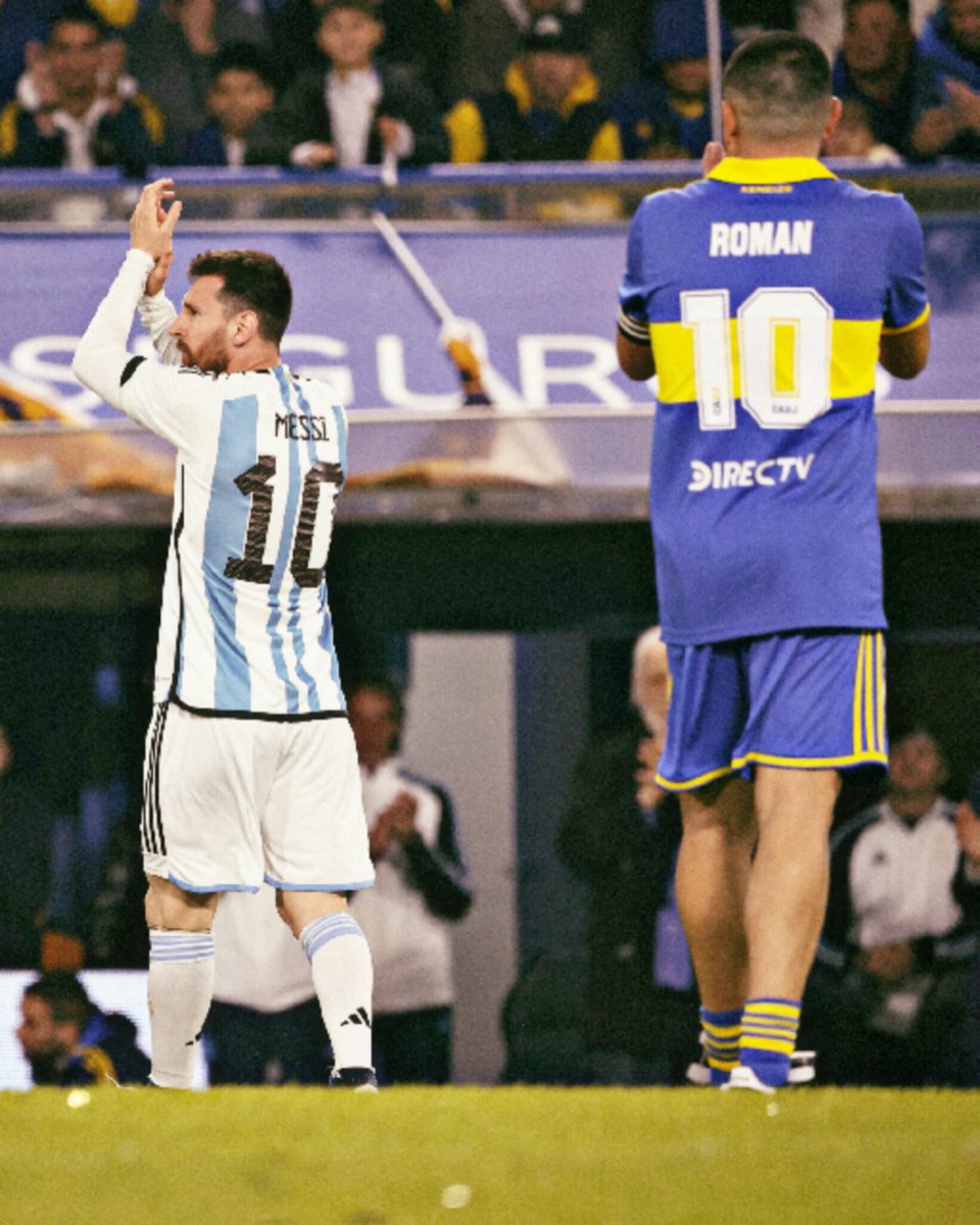 BocaJrs_Fotos's tweet photo. ¡Hoy cumple años el Fútbol!

Riquelme y Messi💙💛💙 https://t.co/h9XkYlCnQA