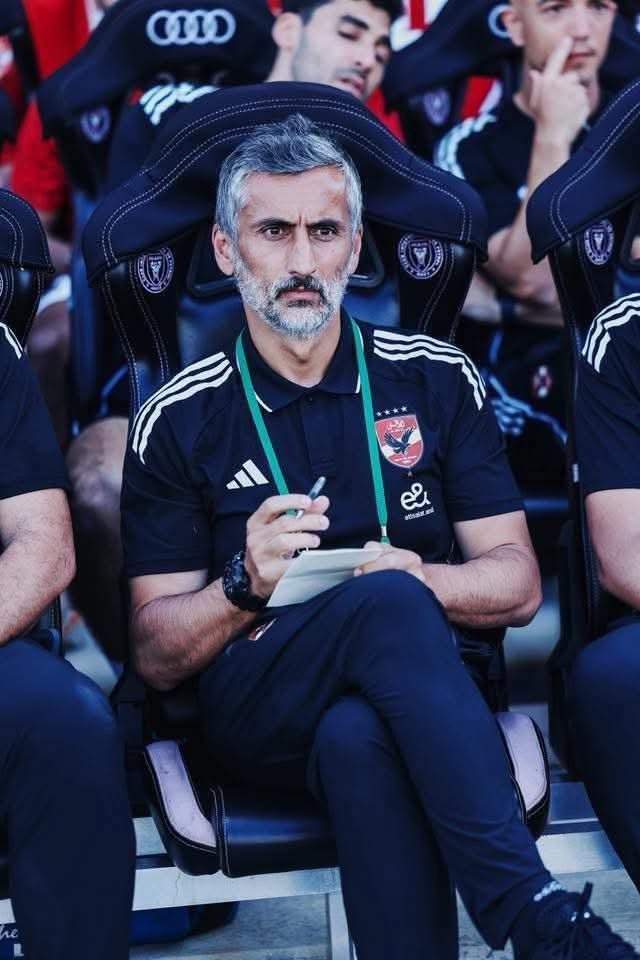 #عملت اللي احنا محتاجين نوصله 
وهو أننا نوصل لمرمي الخصم ونسجل اربع اهداف مره واحده ونضيع ما يقرب من ١٠ اهداف في مباراه مجنونه 
اللي عليك في اللي جاي انك تصحح لنا اخطاء الدفاع
وتخلنا نسجل الأربع اهداف دول من غير ما نستقبل هدف واحد 

عليك انك تشوف باك عدل يمين وباك شمال
و بالتوفق