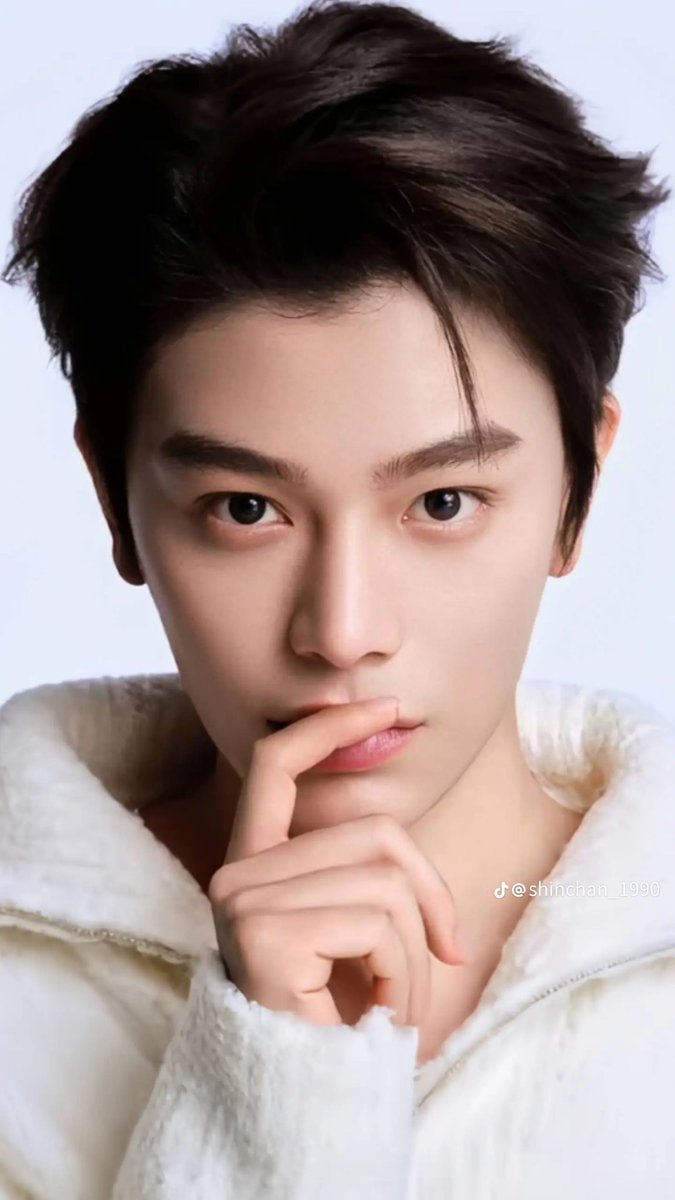 sanipaim's tweet photo. I vote #DingYuxi for 2025 RISING ASIAN ARTISTS.
Current Rank: 9
#AYAWARD #AYA #2025RISINGASIANARTIST
 https://t.co/St9yJKQygy https://t.co/c5yYKwVkfY