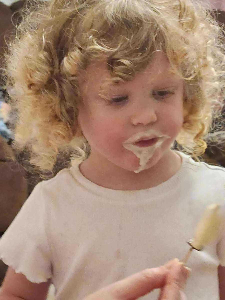 Bundogs's tweet photo. Miss Bea living the ice cream dream 🍦 #whataunit https://t.co/XVpkE3urOc