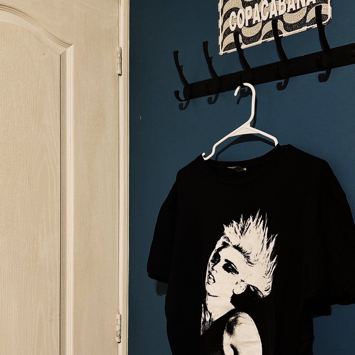 Estoy preparado para el Film de #SomethingBeautiful ❤️‍🔥 <a href="/MileyCyrus/">Miley Cyrus</a> <a href="/MileyUpdates/">Miley Updates</a>