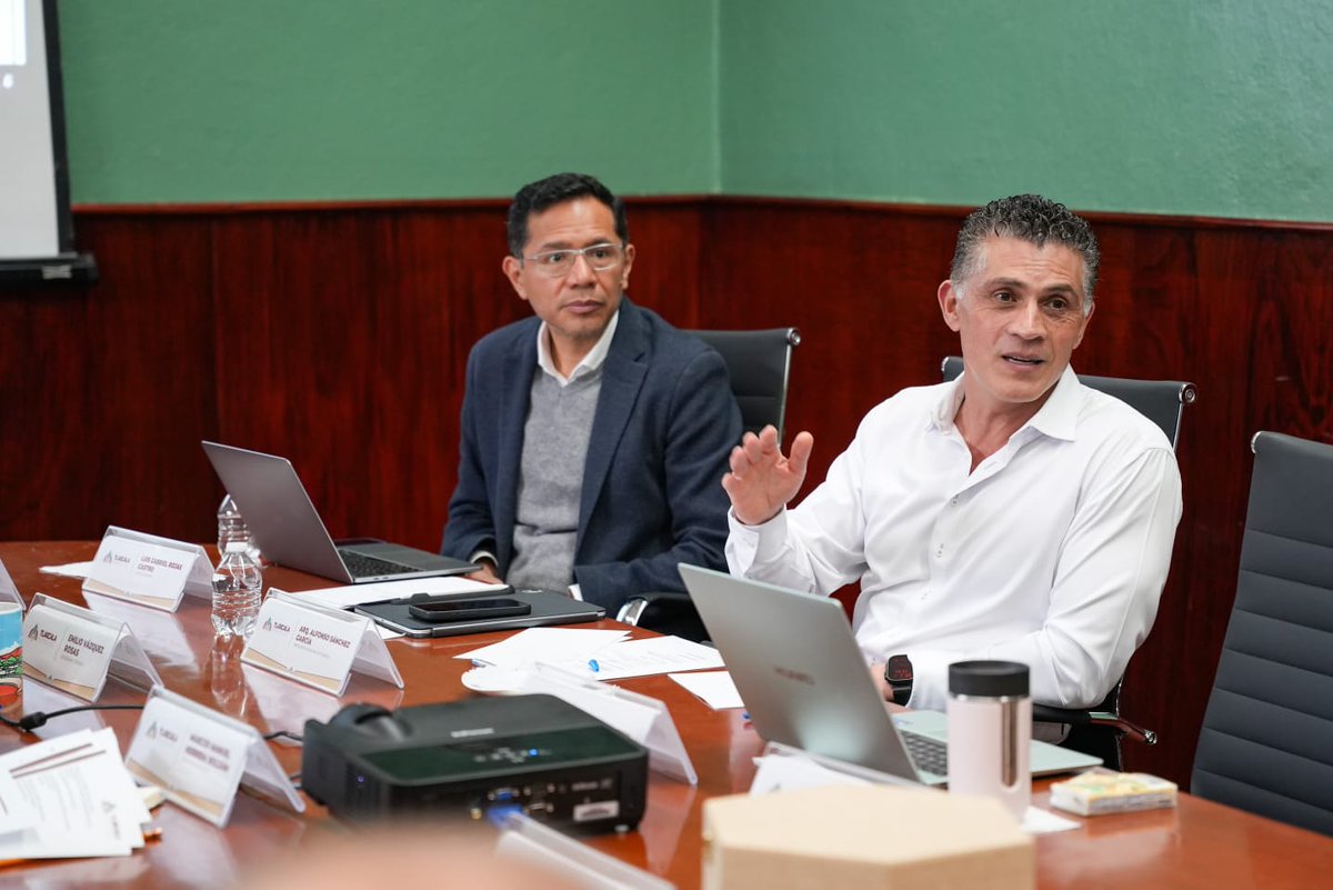 #Enterate
👨🏽‍💼👩🏽‍💻Revisa Alcalde Alfonso Sánchez García avances en bienestar, seguridad y otras áreas clave del ayuntamiento de Tlaxcala
Se analizaron diversas alternativas para garantizar el servicio de recolección de basura 
lineadecontraste.com/revisa-alfonso…
#lineadecontraste