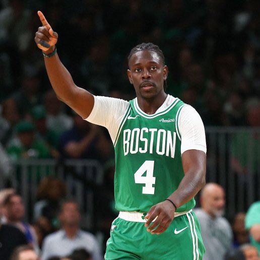 BrooklynGuyNBA's tweet photo. Jrue Holiday foi a peça que faltava pro Celtics ser campeão e foi também a primeira peça do desmanche do time campeão

Fez a diferença https://t.co/KJRx3KsZS8