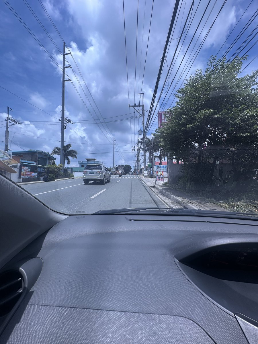 Pau1979970's tweet photo. Car fun? Charot! Going back to reality. 😑😑😑 #AlterCavite #altertagaytay https://t.co/jk5Q17b1og