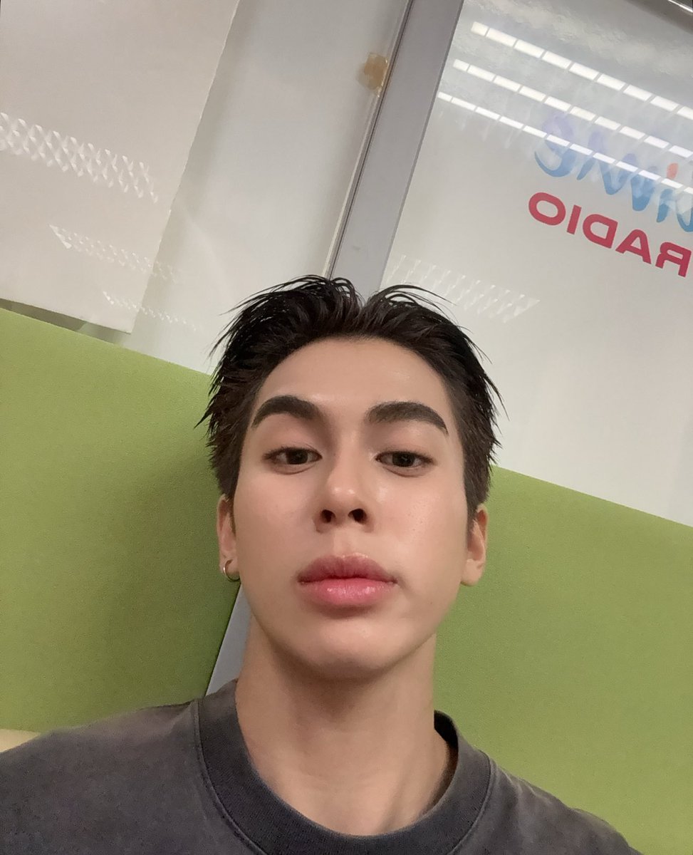 Jaykansopon's tweet photo. เจอกันนะค้าบบ 🤍 https://t.co/4ee1Epq2dc