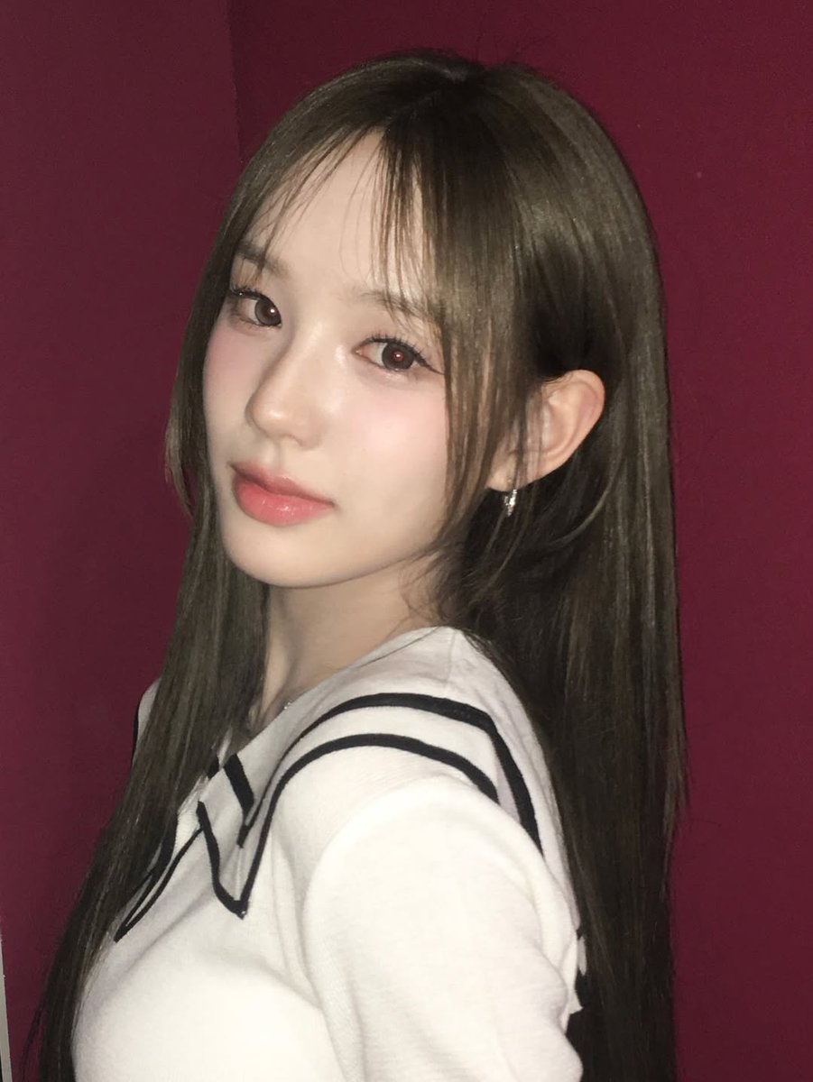 iznapic's tweet photo. SARANG Instagram update 

#izna #이즈나 https://t.co/hgRGimeNDQ