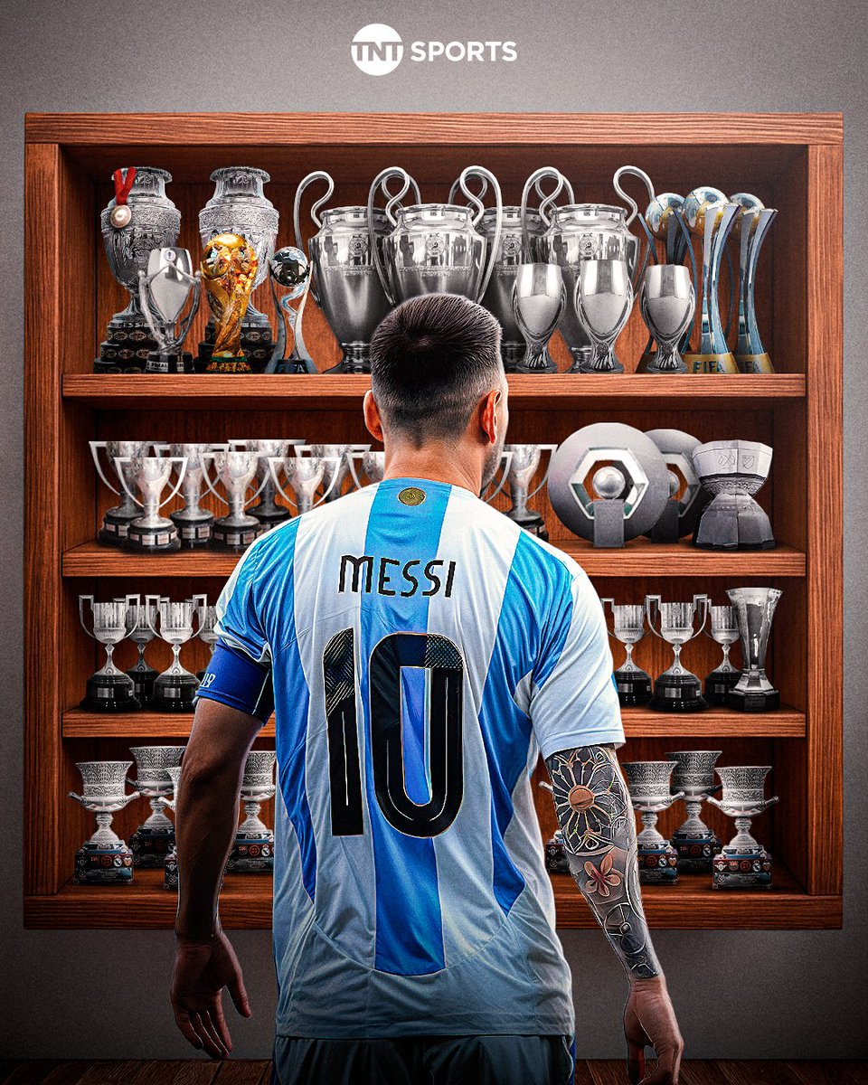 No más palabras, señor juez 🐐🇦🇷

Feliz cumple, capitán. 

38 años de Messi. 38 años de gloria.