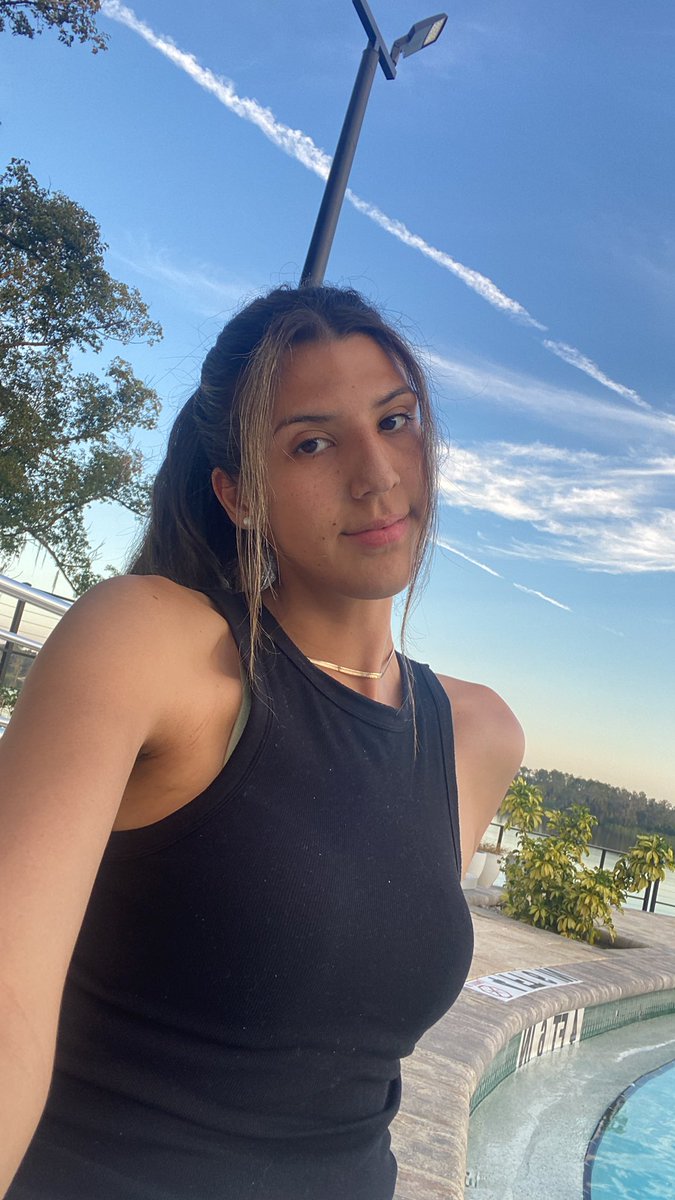 andrea_aquino6's tweet photo. I’ll be heading into an open heart surgery 
The road hasn’t been easy, but I’ve never walked it alone. I need your help. Open heart surgery isn’t easy, mentally or financially. With your support, I’ll be able to cover my post-op expenses ❤️🙏🏽

https://t.co/RQfoA8S8Sg https://t.co/XxxSvaBCG0