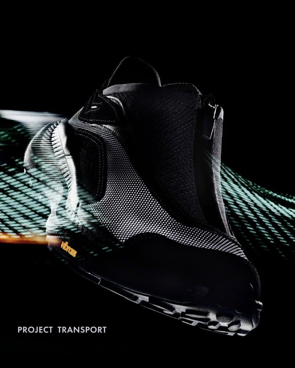 7/1(TUE) RELEASE

HOKA STEALTH TECH COLLECTION

F25シーズンのSTEALTH TECH COLLECTION（ステルステックコレクション）は、虹色、半透明、リフレクティブ素材を織り交ぜて未来的な特徴を備えたハイテクルックに仕上げられ、視認性という概念で遊び心を加えています。

抽選受付中