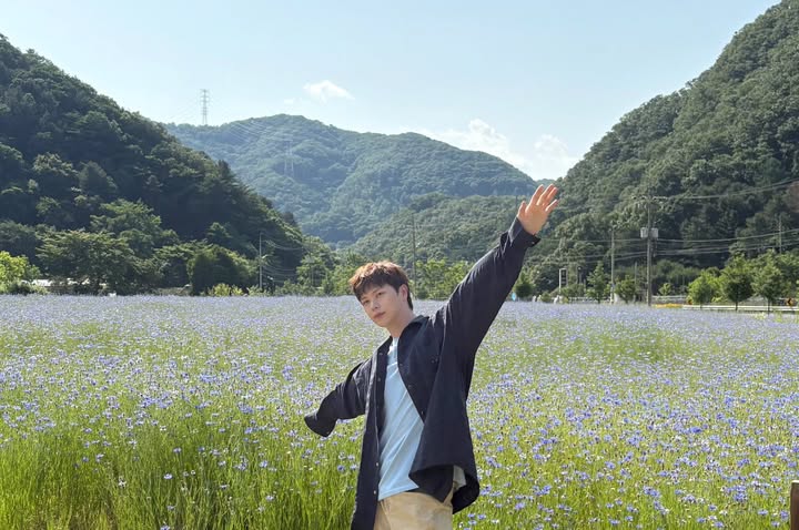 BTOBCEREUS's tweet photo. 250624 성재 인스타그램
Weightless🫶
#비투비 #육성재
#allaboutblue
https://t.co/a8Suja49MS https://t.co/fwQOMesPBm