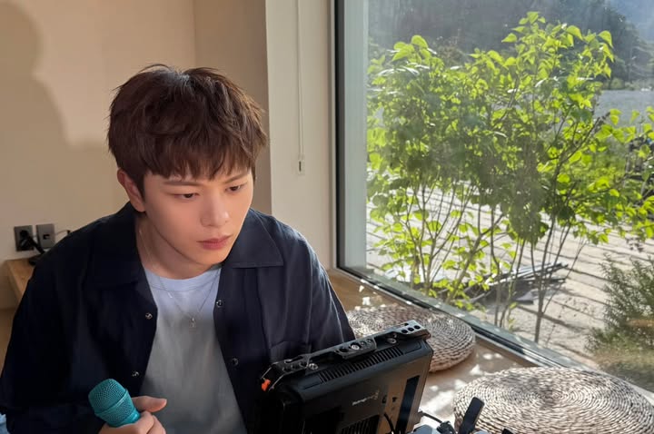BTOBCEREUS's tweet photo. 250624 성재 인스타그램
Weightless🫶
#비투비 #육성재
#allaboutblue
https://t.co/a8Suja49MS https://t.co/fwQOMesPBm